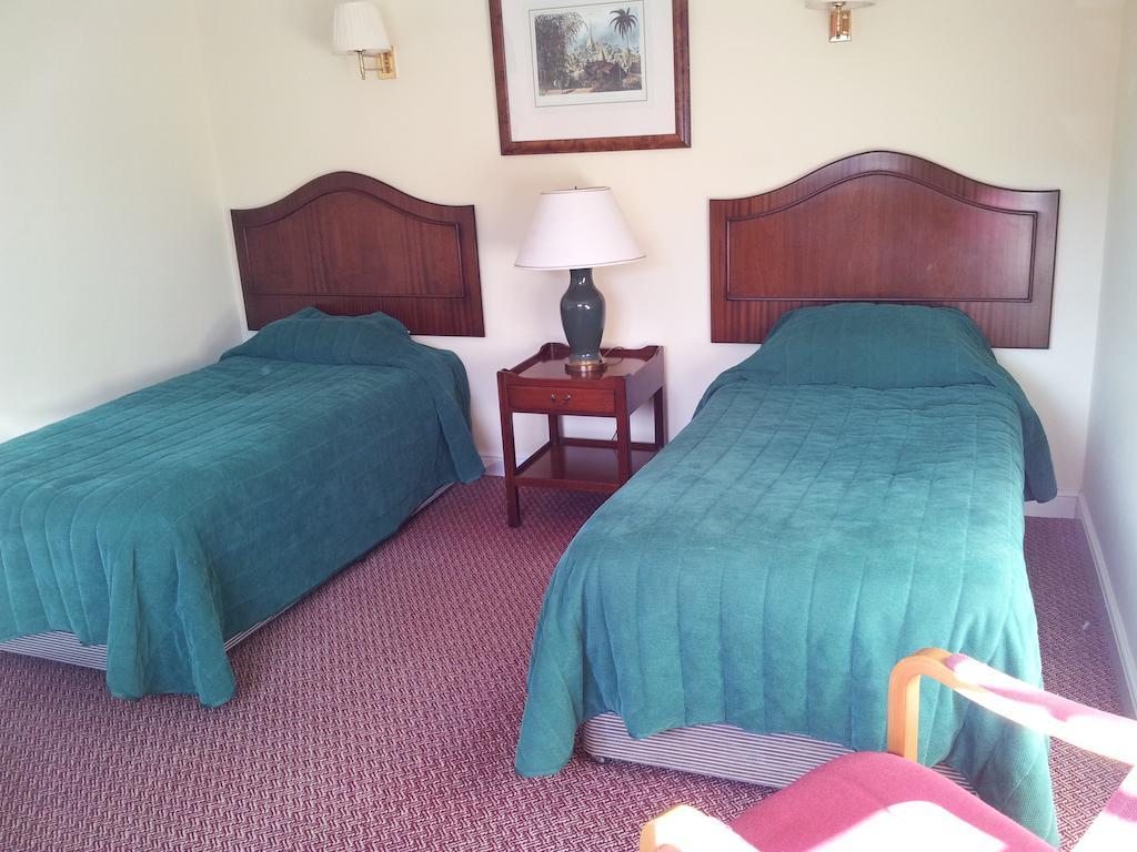 Red Lion Dunston Hotel Branston  Екстериор снимка